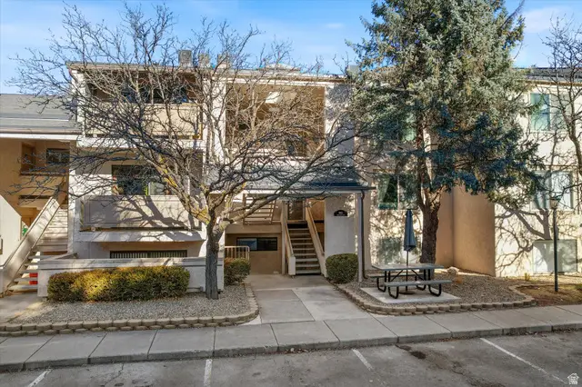 983 E Springcrest Ct #11, Midvale, UT 84047 - Image #2