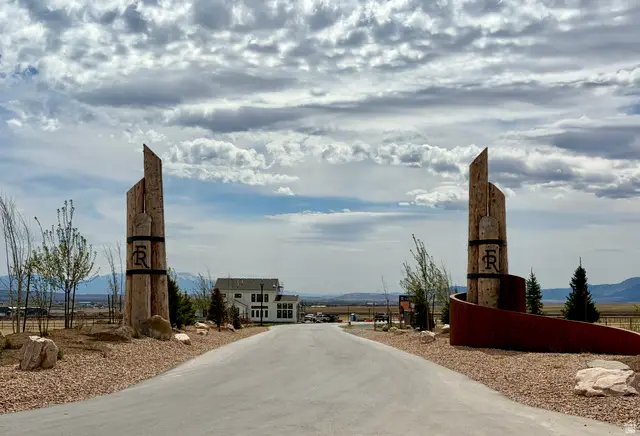 2916 N Cheyenne Rd #1, Eagle Mountain, UT 84005 - #2