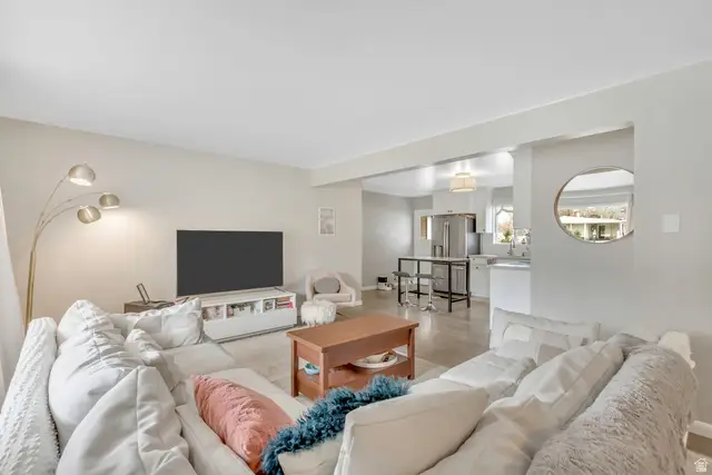 6852 S Meadow Dr, Cottonwood Heights, UT 84121 - Image #3