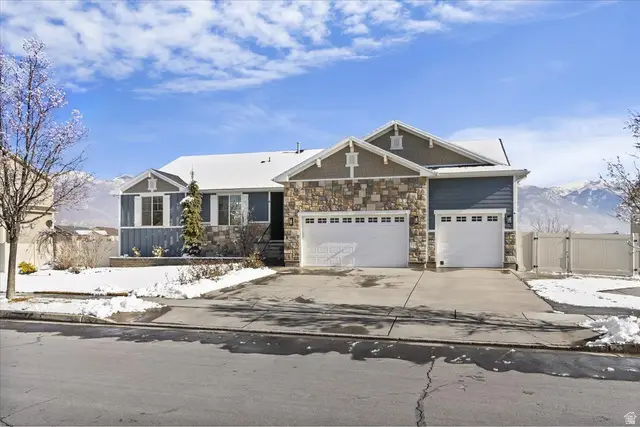 771 W Mare Cir, Kaysville, UT 84037 - Image #2