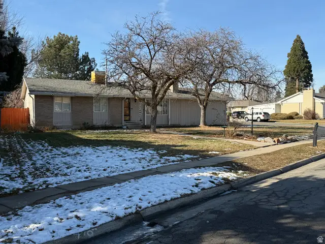 2544 E Promenade Dr S, Cottonwood Heights, UT 84121 - Image #2