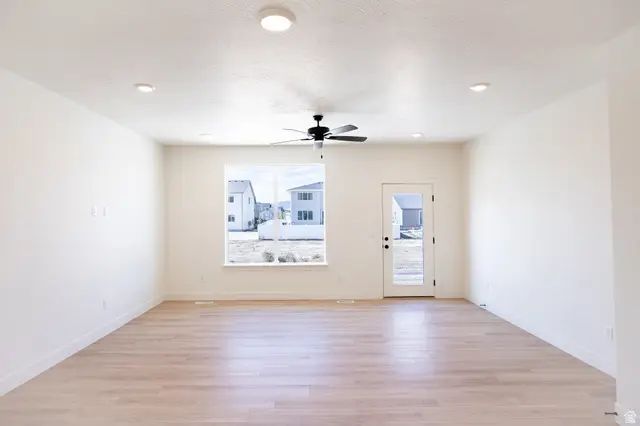 3359 N Gray Wolf Lane Lot #4010, Eagle Mountain, UT 84005 - Image #3