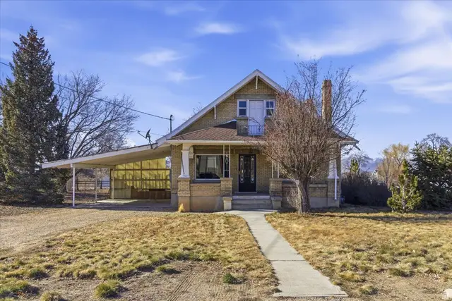 206 S 300 W, Mount Pleasant, UT 84647 - #1