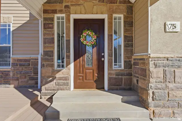 75 S Hillside Dr, Elk Ridge, UT 84651 - #1