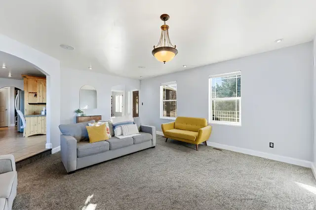 75 S Hillside Dr, Elk Ridge, UT 84651 - #3