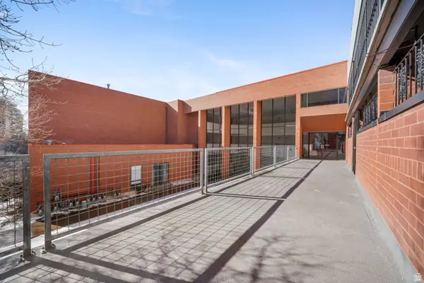 850 S Donner Way #403, Salt Lake City, UT 84108