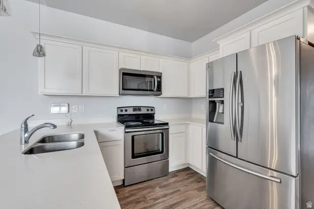 108 W Seasons Dr, Vineyard, UT 84059 - Image #3