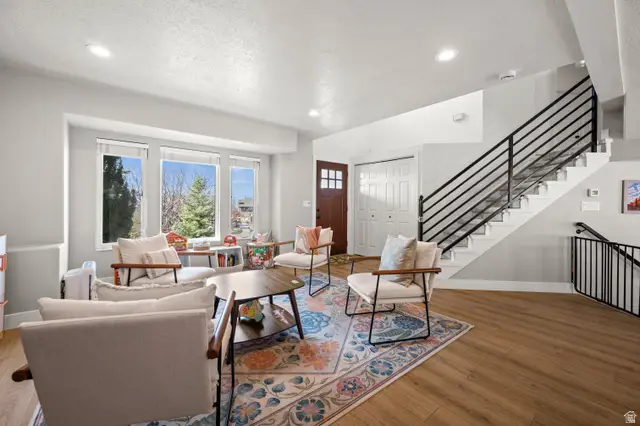 8461 Daneborg Cir, Cottonwood Heights, UT 84121 - Image #2