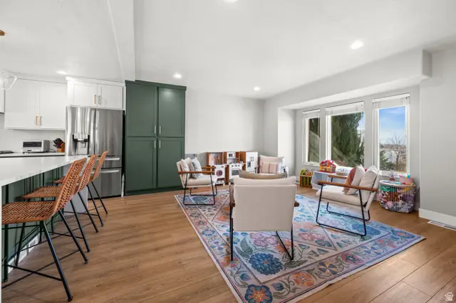 8461 Daneborg Cir, Cottonwood Heights, UT 84121 - Image #3