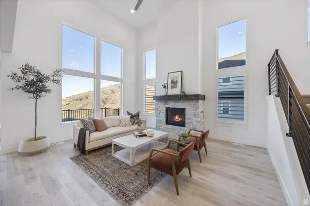 2433 E Springtime Rd, Draper, UT 84020 - #2