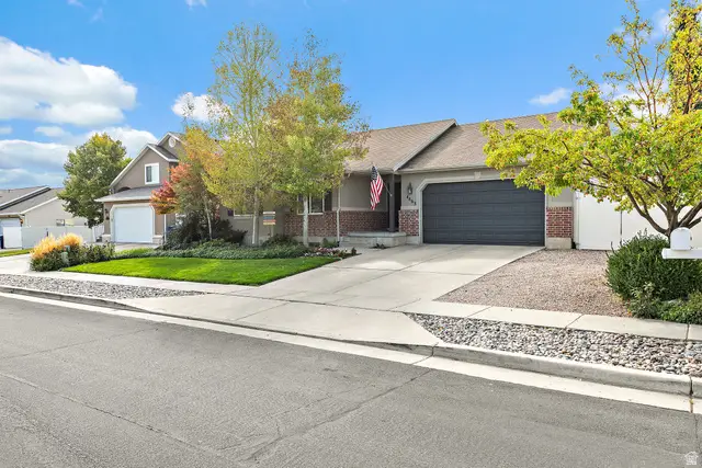 4863 W Emma Mine Dr S, Herriman, UT 84096 - Image #3