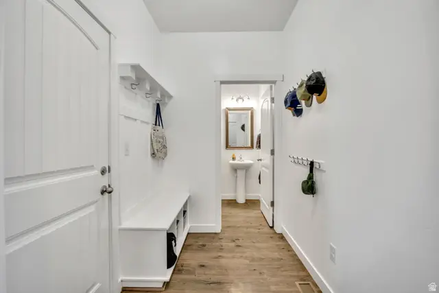 583 S Ravenwood Ln, Saratoga Springs, UT 84045 - Image #3