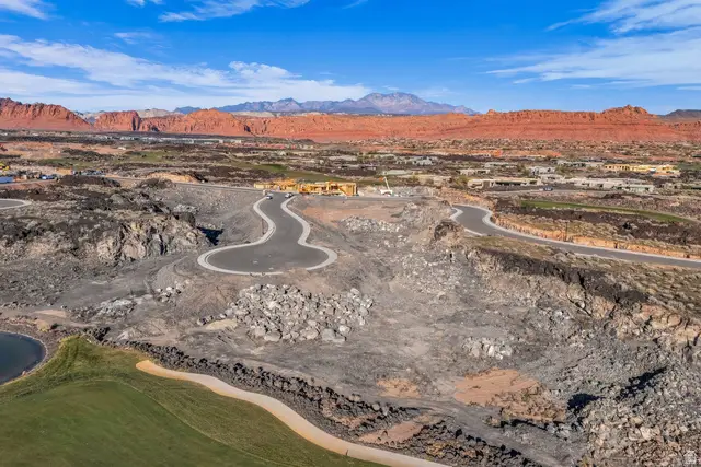 2431 Phil Smith Ct #20, Santa Clara, UT 84765 - Image #2