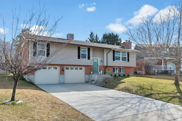 1156 N Cherrywood Dr E, Layton, UT 84040 - Image #2