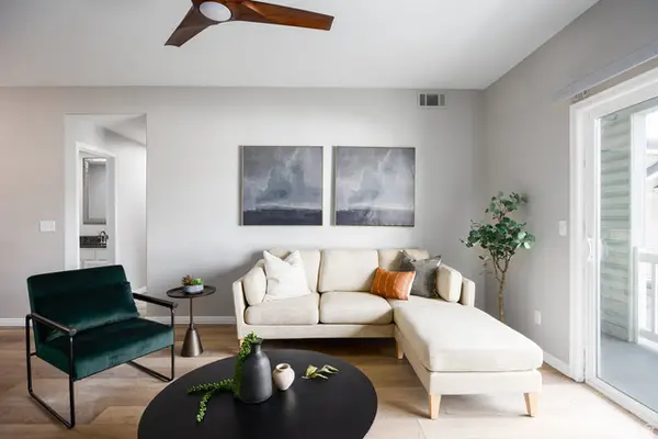 3992 S Chase Brooke Ln E #102, Salt Lake City, UT 84107