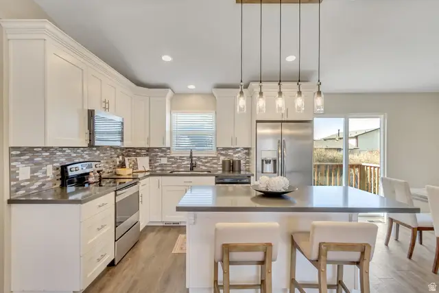 5350 S Hew Wood Dr, Taylorsville, UT 84129 - Image #2