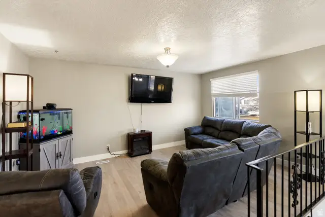 952 W 330 S, Logan, UT 84321 - Image #2