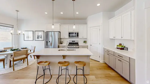 4877 S Heartwood Rd, Mapleton, UT 84664 - Image #2