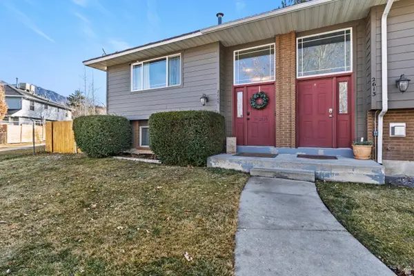2615 E Canterbury Ln S, Cottonwood Heights, UT 84121