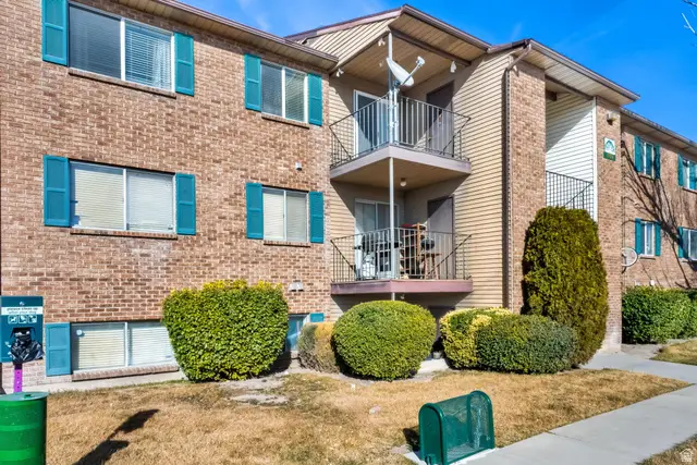 4194 S Oak Meadows Dr #30, Taylorsville, UT 84123 - Image #2