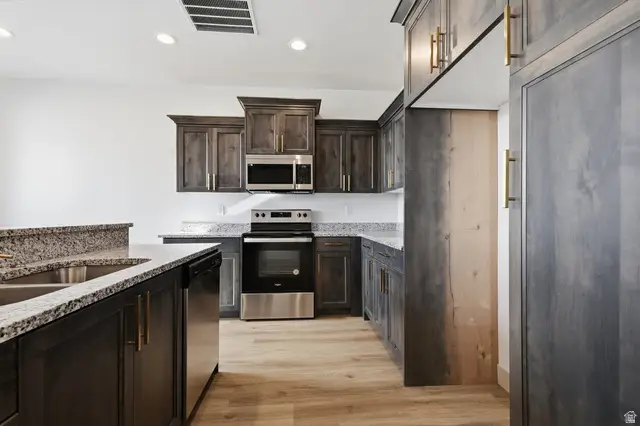 860 E 250 N, Hyrum, UT 84319 - #1