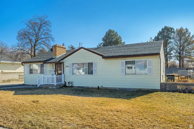 220 E Pioneer Ave, Sandy, UT 84070 - #2