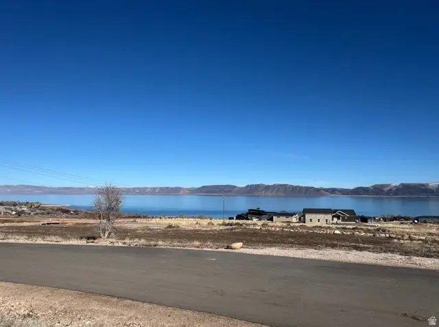 550 W Coopers Cir, Garden City, UT 84028 - #3