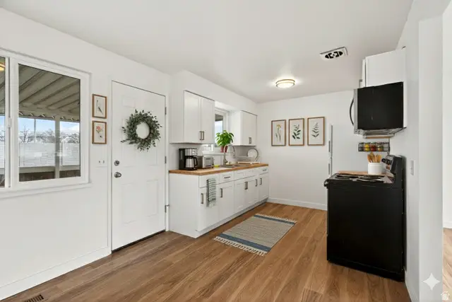 4905 S Southridge Dr W, Taylorsville, UT 84129 - Image #3