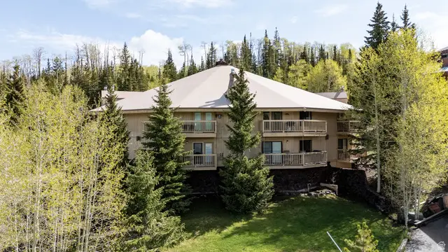 89 S E Steam Engine Dr #7B, Brian Head, UT 84719 - #2