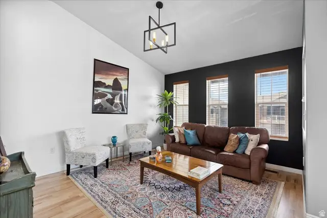 1049 Allington Dr, North Salt Lake, UT 84054 - #2