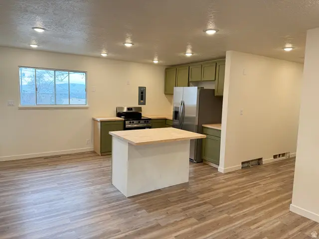 596 S 1500 E, Provo, UT 84606 - Image #2