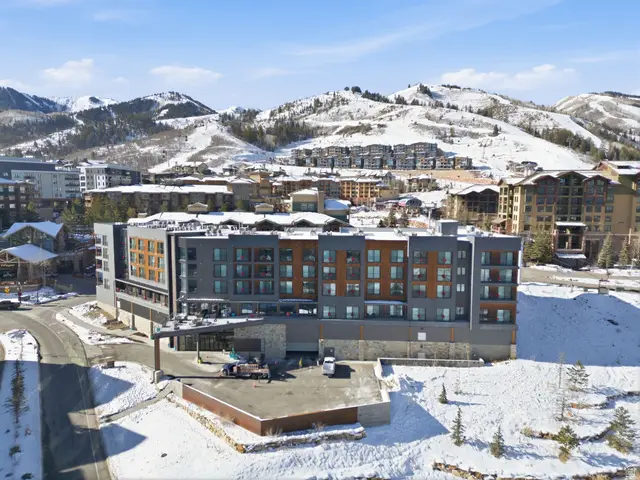 2670 W Canyons Resort Dr #203, Snyderville, UT 84098 - #2