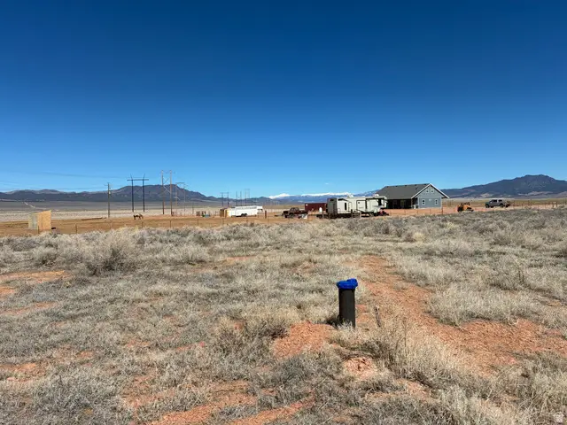 4951 N Kane Springs Rd, Parowan, UT 84761 - #2
