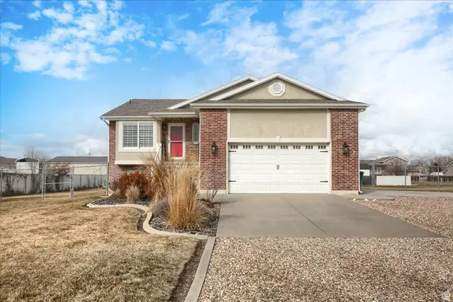 6242 W 5950 S, Hooper, UT 84315 - #1