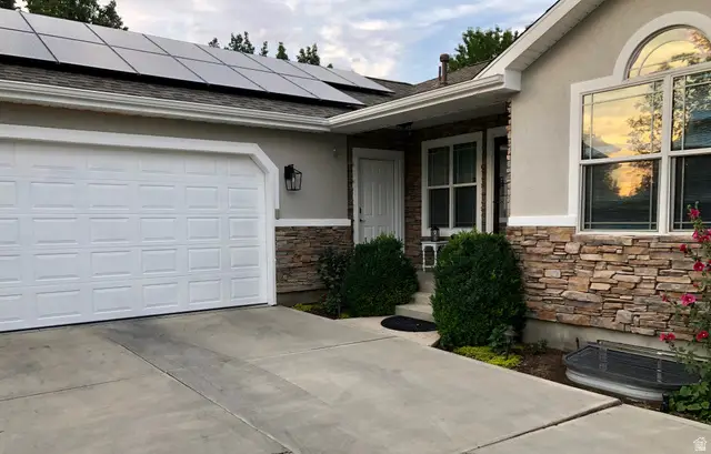 10945 S Hyrum Pl E, Sandy, UT 84070 - #3