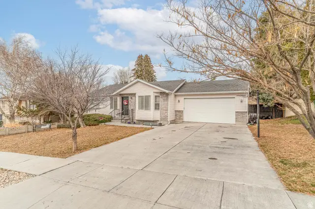 729 E Crestview Dr S, Tooele, UT 84074 - #2