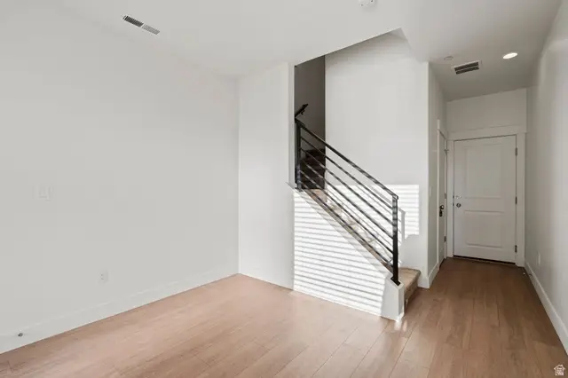 11237 S Freestone Rd, South Jordan, UT 84009 - #3