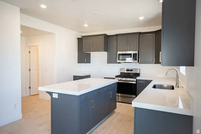 1151 N 1020 W, Salem, UT 84653 - #3