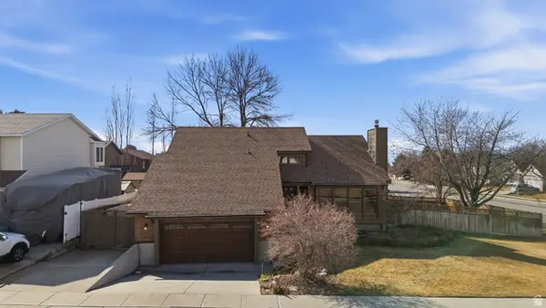 10286 S Edgecliff Dr, Sandy, UT 84092