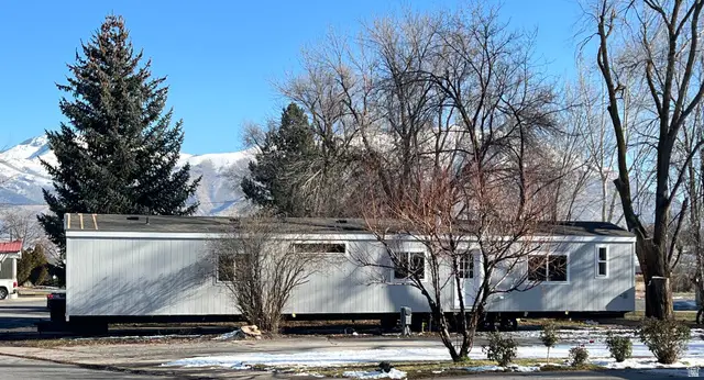 493 Valley View Dr, Hyrum, UT 84319 - #1