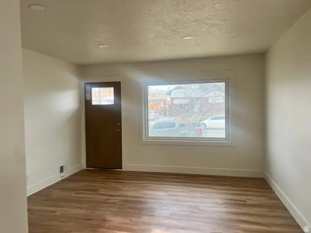 5915 S 2625 W, Roy, UT 84067 - #2