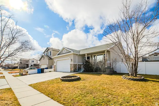 5638 W Stone Bluff Way S, Salt Lake City, UT 84118 - #2