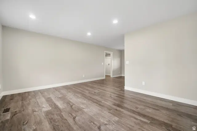 14026 S Ben Lomond Peak Dr, Riverton, UT 84096 - #3