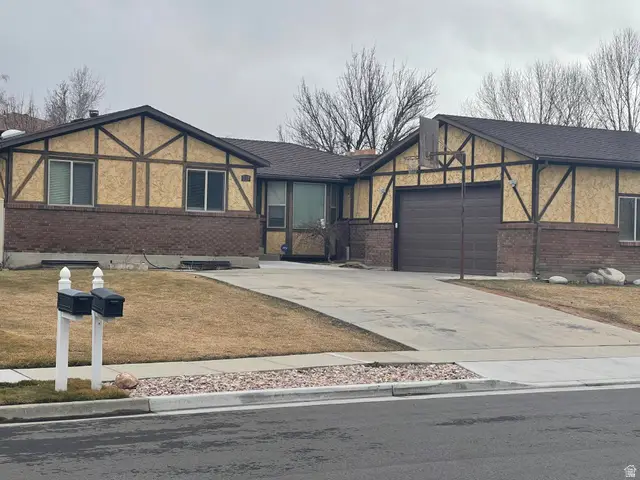 757 W Aspen Dr, Murray, UT 84123 - #1