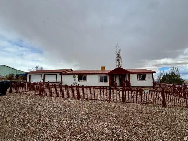 4977 S 2625 E, Vernal, UT 84078 - #1
