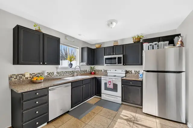 422 E 2050 N #5C, North Ogden, UT 84414 - #3