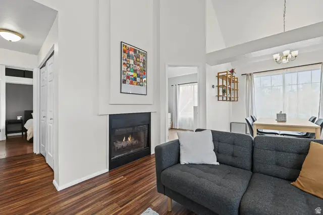 1377 W Break Water Dr, Taylorsville, UT 84123 - #3