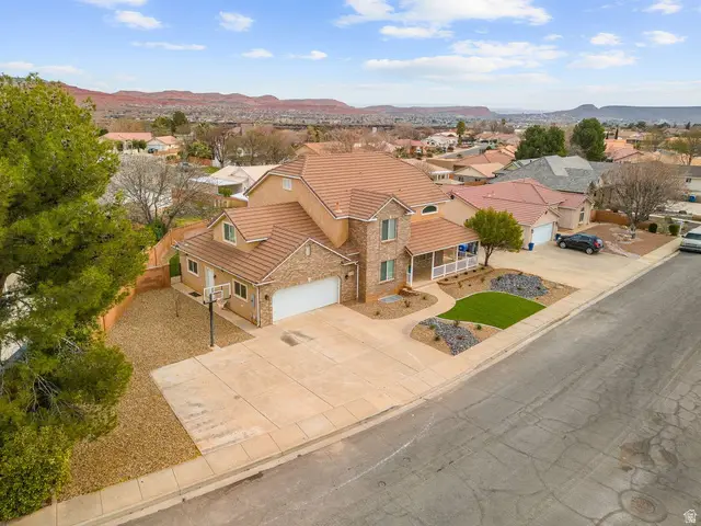 1974 N Sagebrush Dr, Santa Clara, UT 84765 - #2