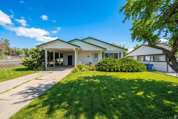 2162 W Westfield Cir S, West Jordan, UT 84084