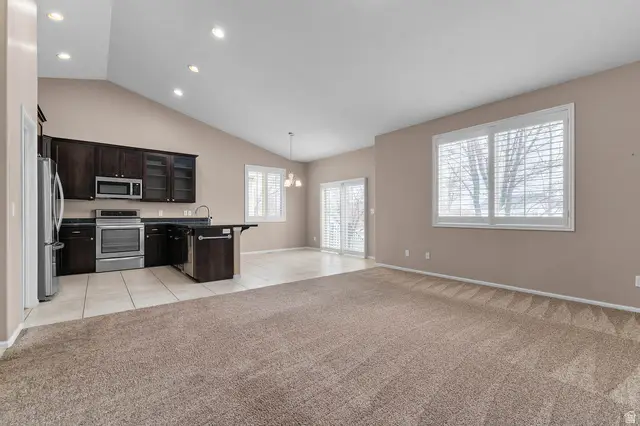 11153 S Village Ln, South Jordan, UT 84095 - #3